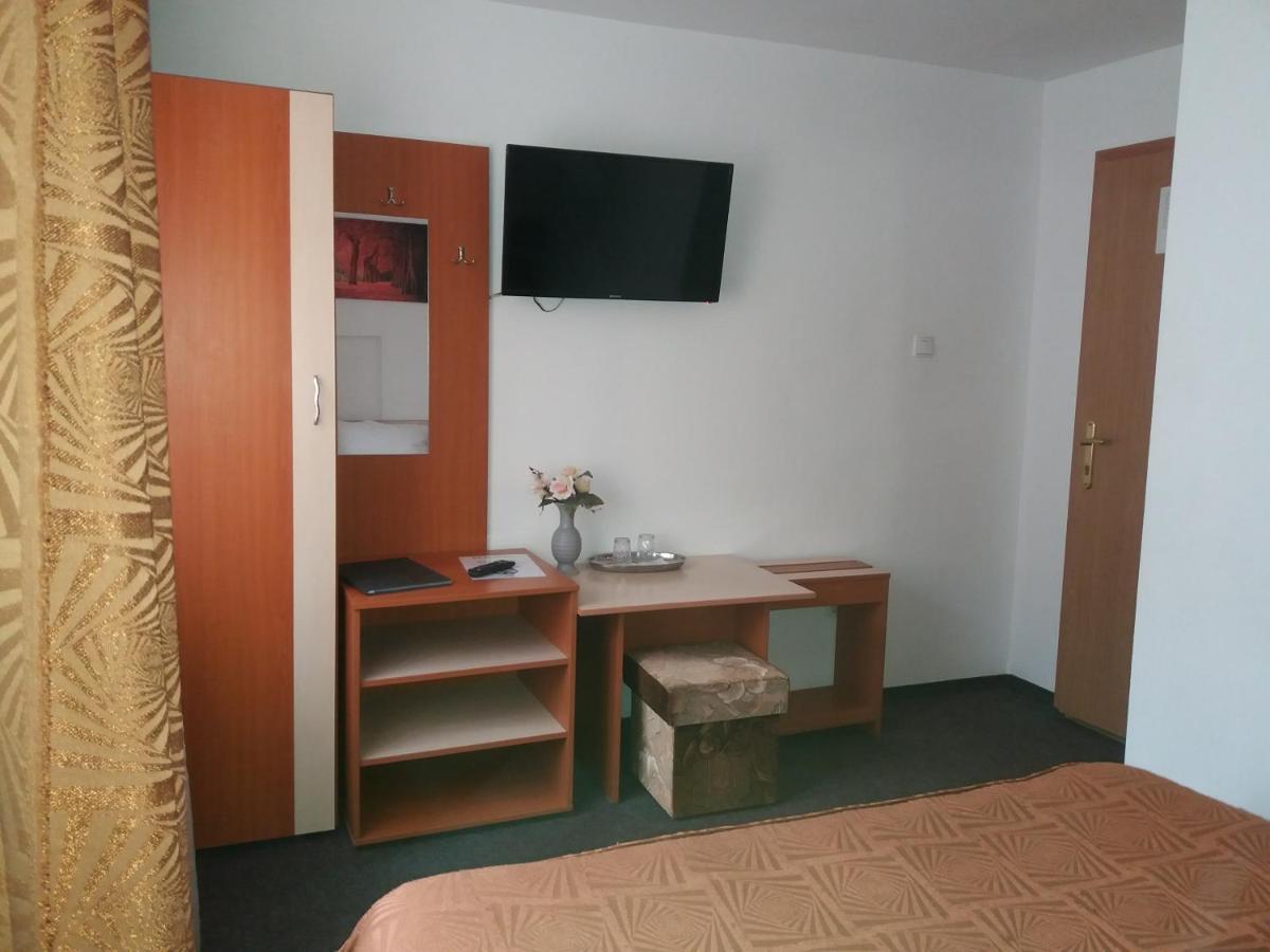 Vila Queen Arad Kültér fotó
