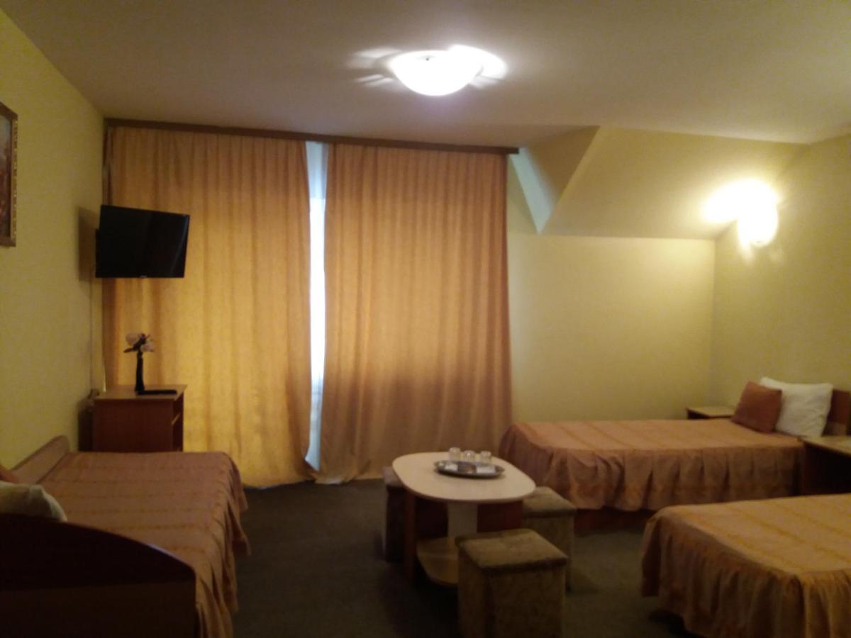 Vila Queen Arad Kültér fotó