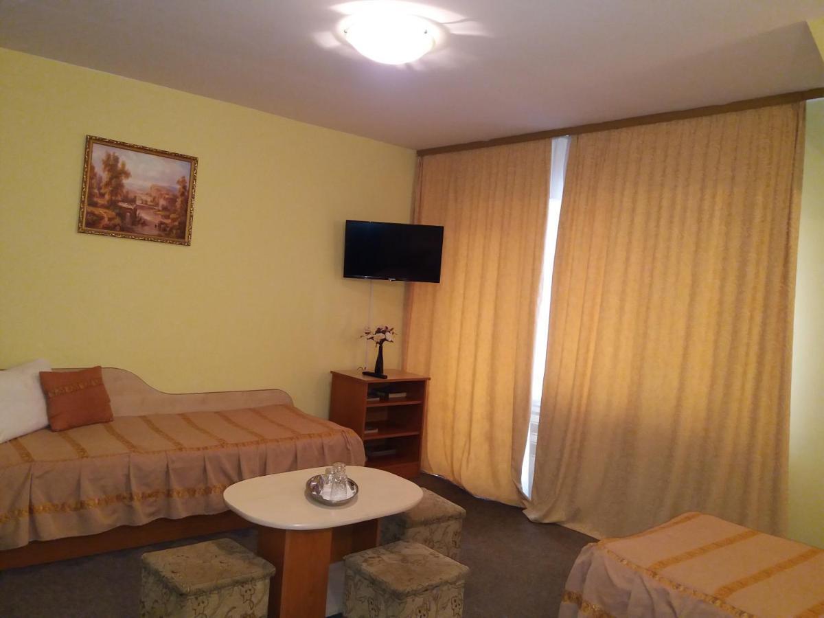 Vila Queen Arad Kültér fotó