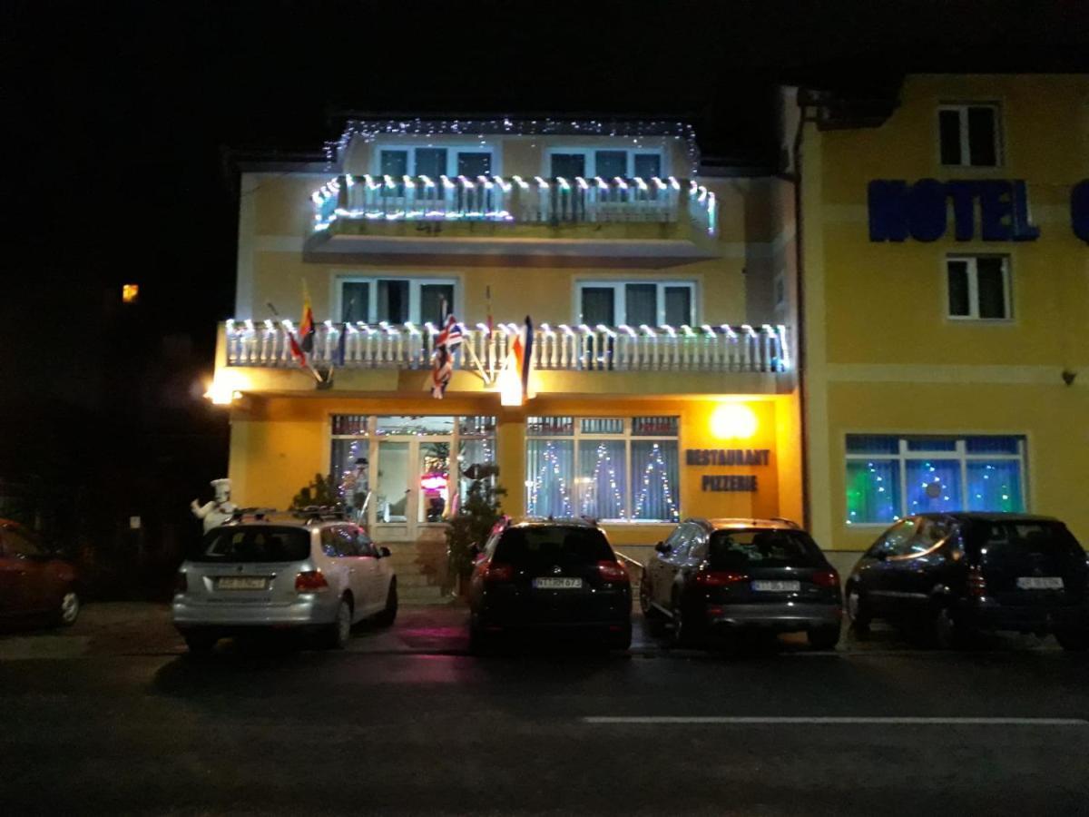 Vila Queen Arad Kültér fotó